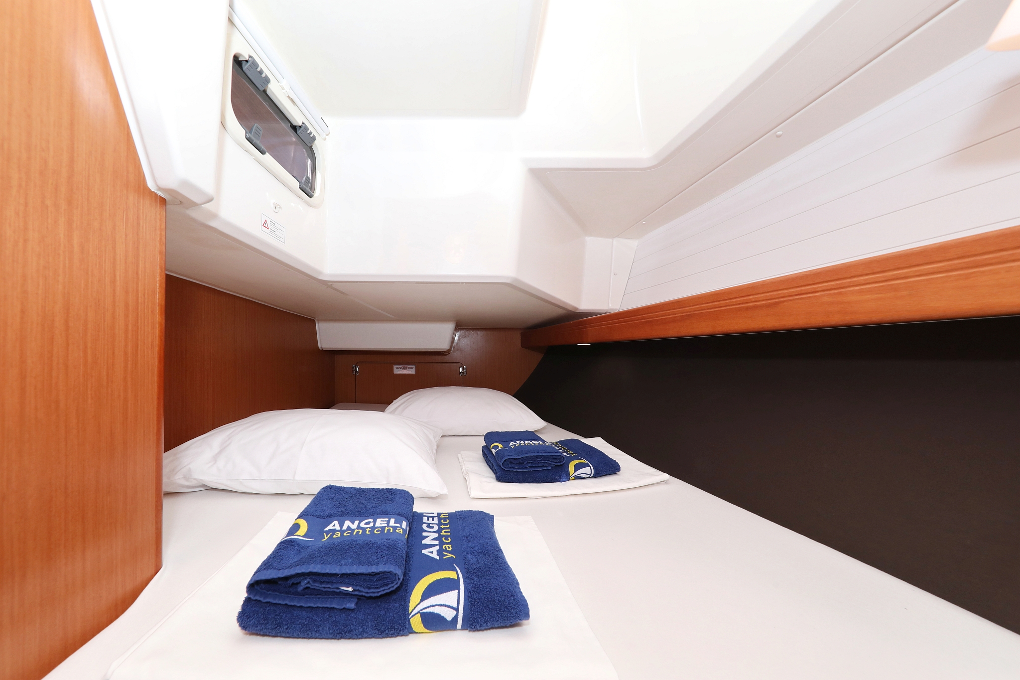 Bavaria Cruiser 37 - 3 cab. — photo 28