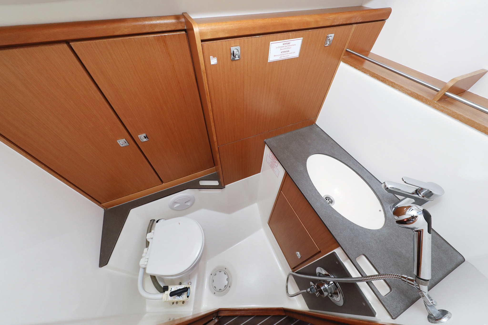 Bavaria Cruiser 37 - 3 cab. — photo 34