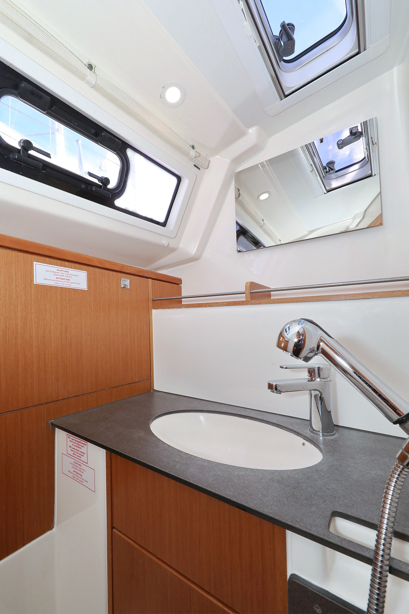 Bavaria Cruiser 37 - 3 cab. — photo 36