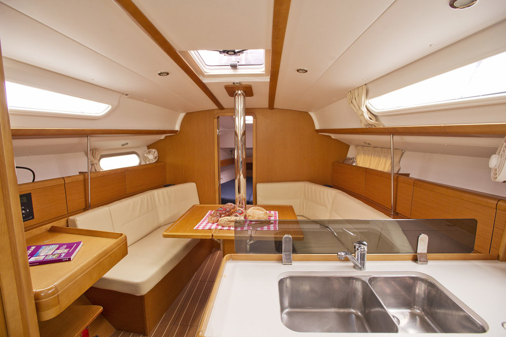 Sun Odyssey 36i — photo 6