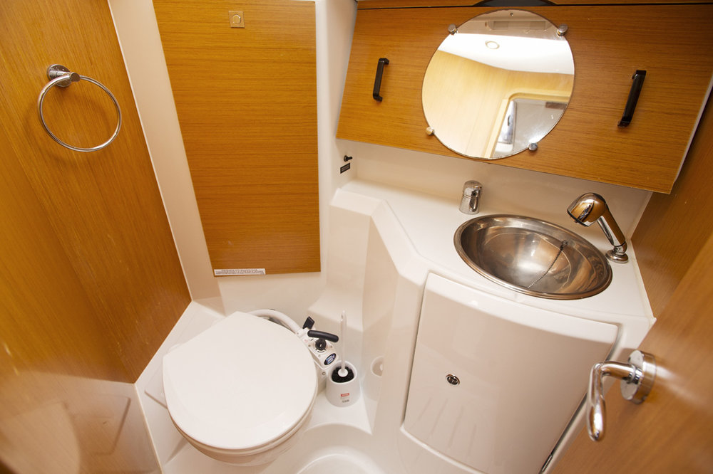 Sun Odyssey 36i — photo 11