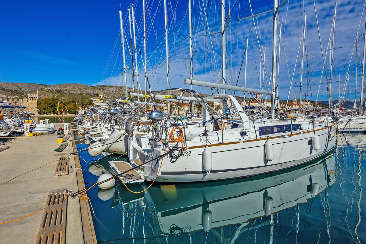 Oceanis 38.1 — photo 3