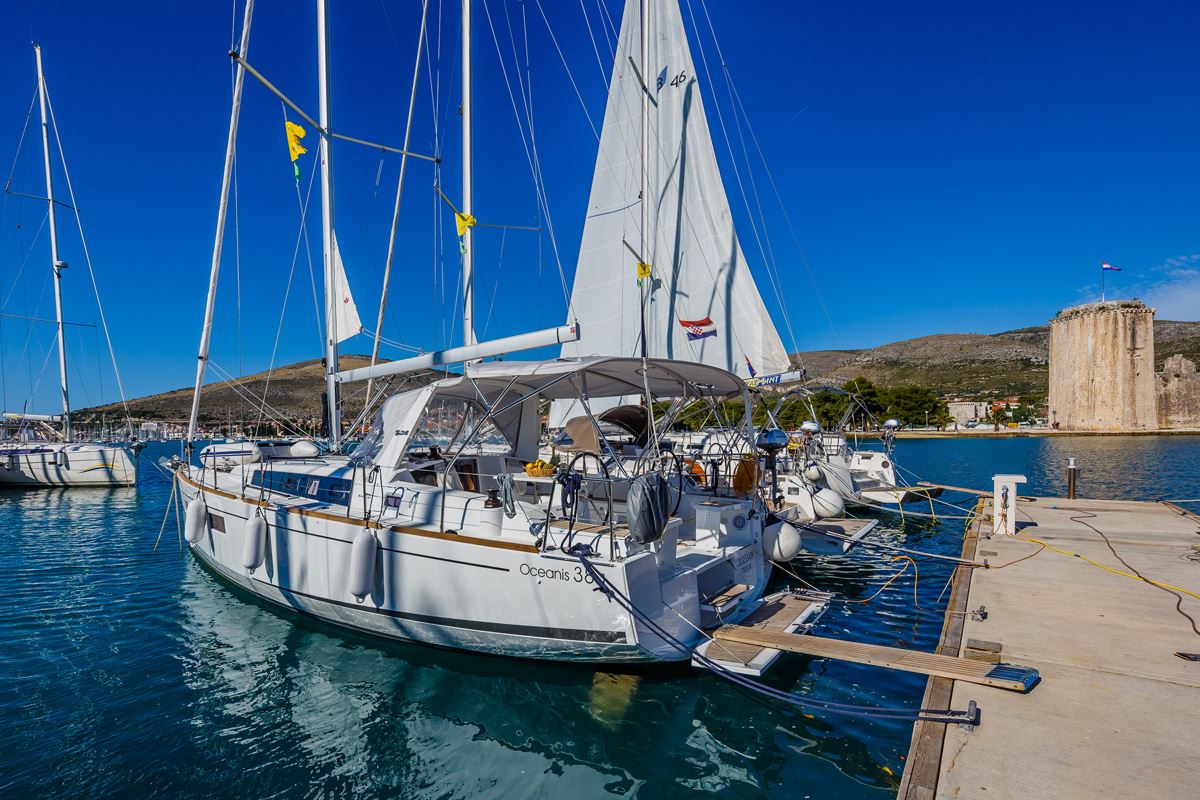 Oceanis 38.1 — photo 3