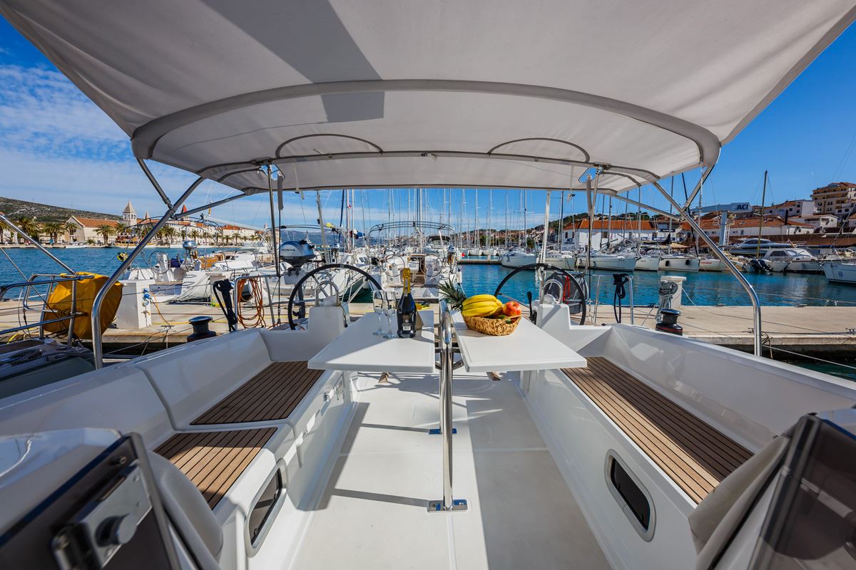 Oceanis 38.1 — photo 6