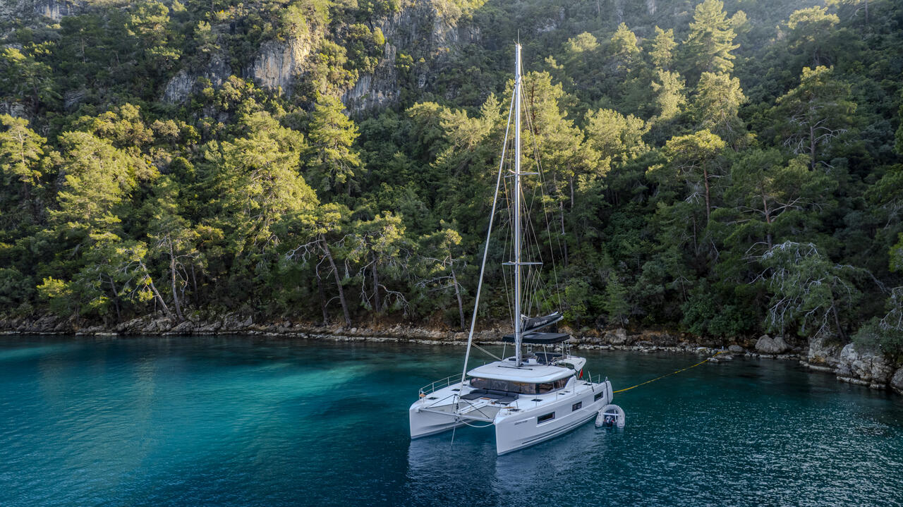 Lagoon 46 - 4 + 2 cab. — photo 8