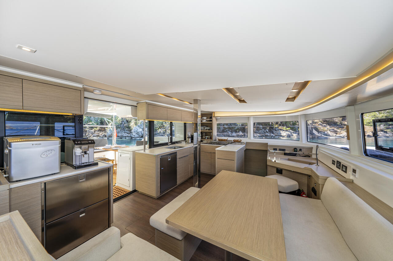 Lagoon 46 - 4 + 2 cab. — photo 13