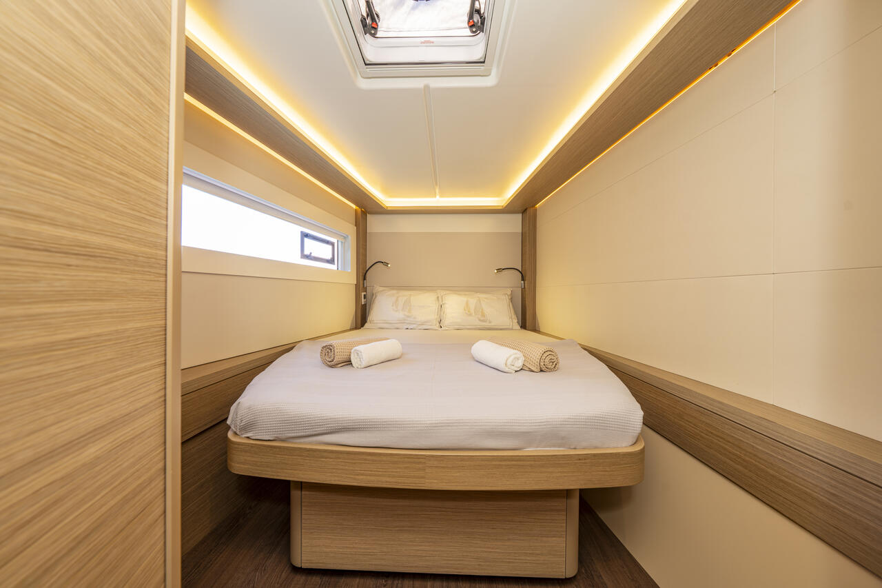 Lagoon 46 - 4 + 2 cab. — photo 19