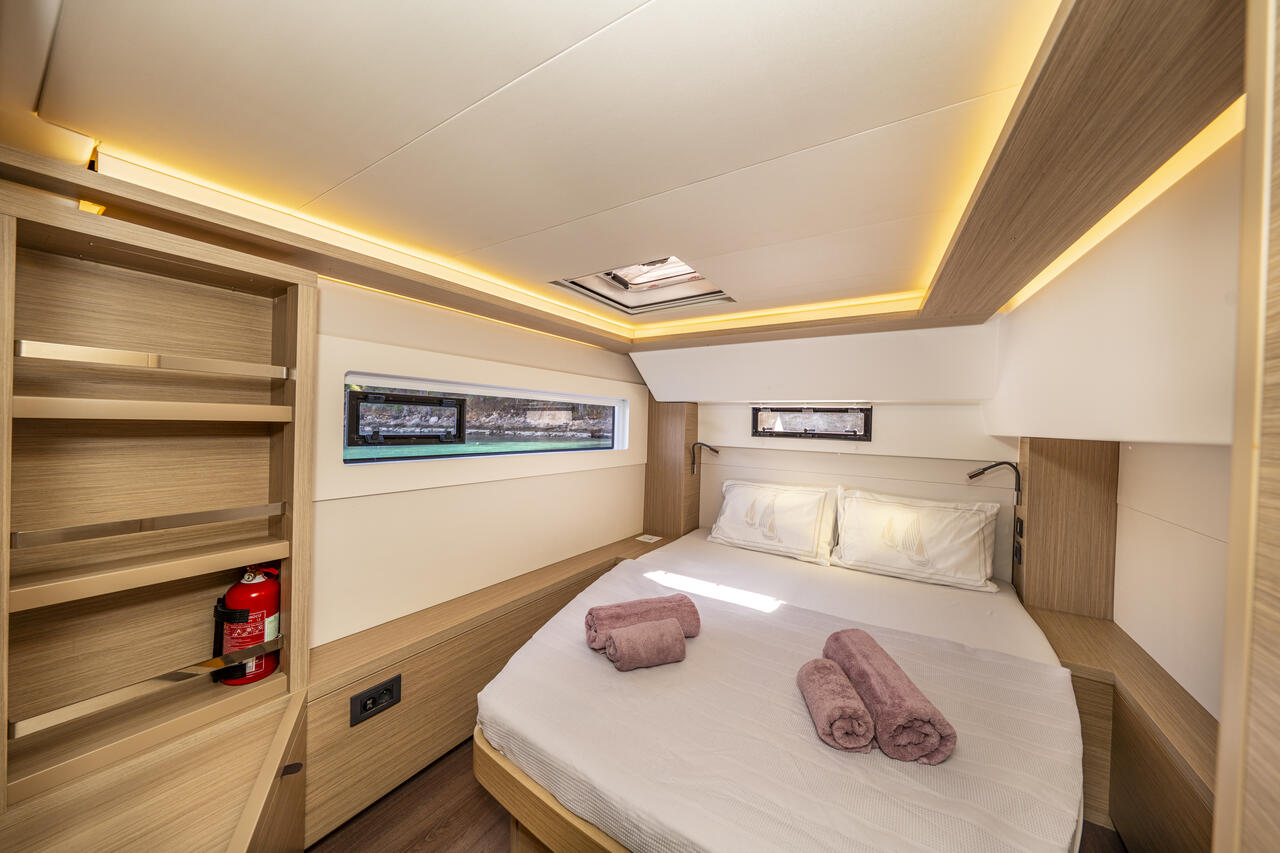 Lagoon 46 - 4 + 2 cab. — photo 21
