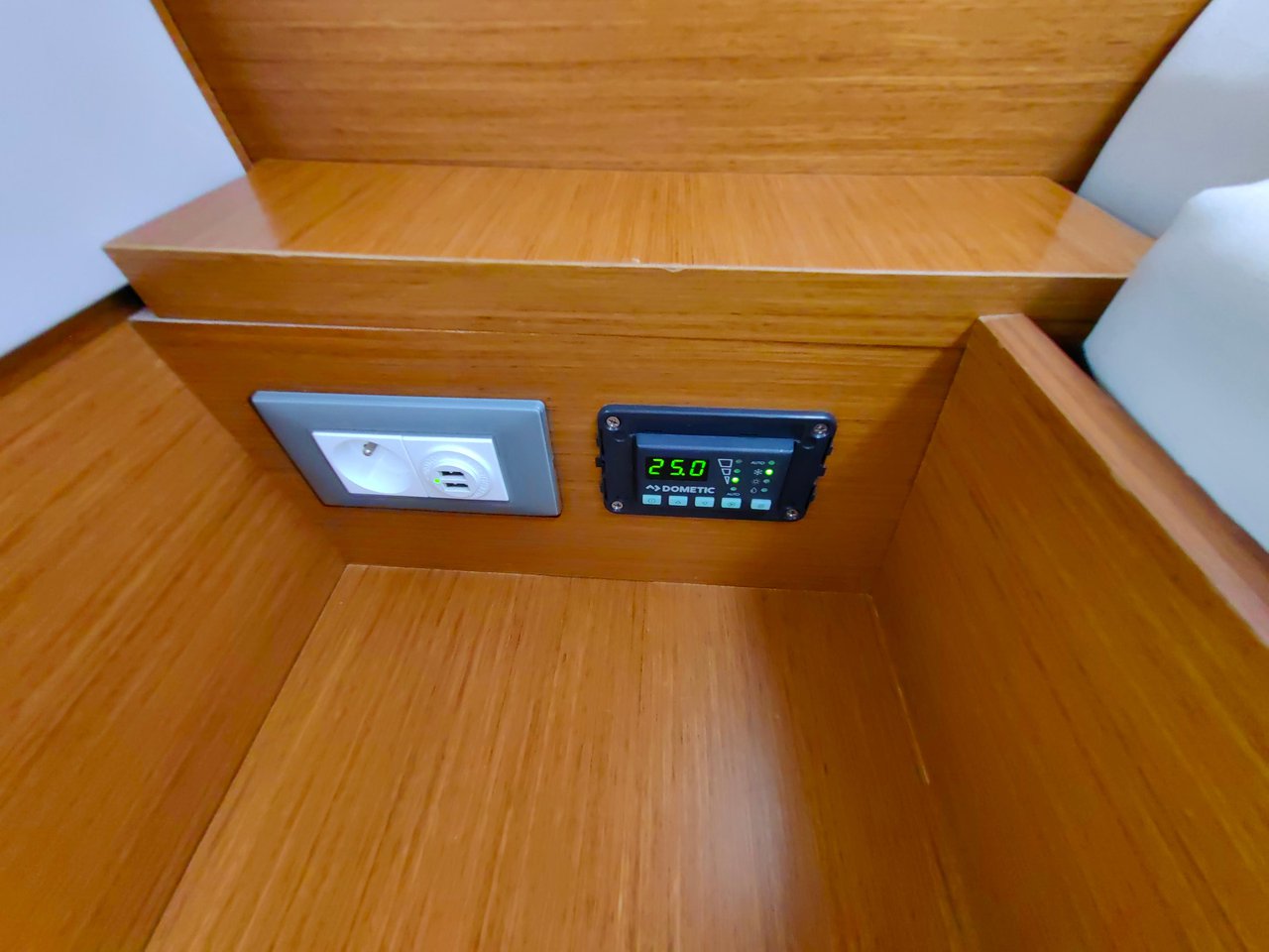 Sun Odyssey 440 - 4 cab. — photo 12