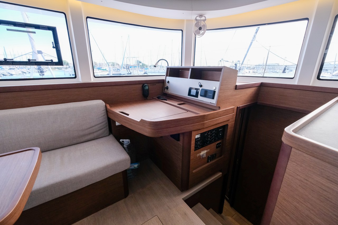 Lagoon 42 - 4 + 1 cab. — photo 14