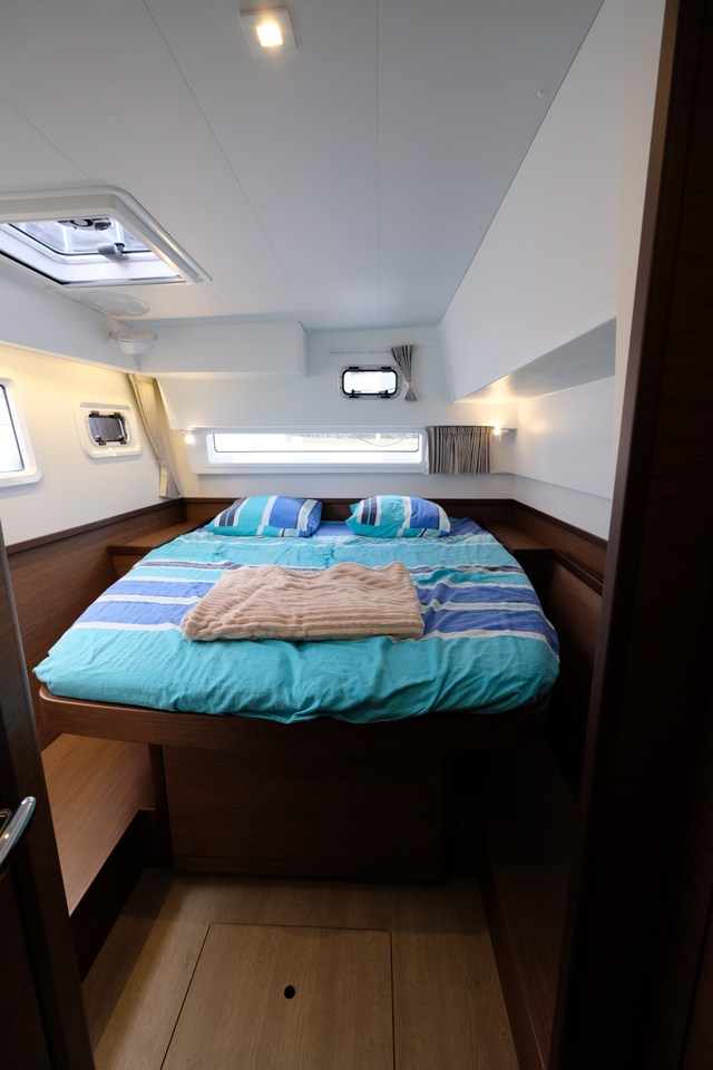 Lagoon 42 - 4 + 1 cab. — photo 17