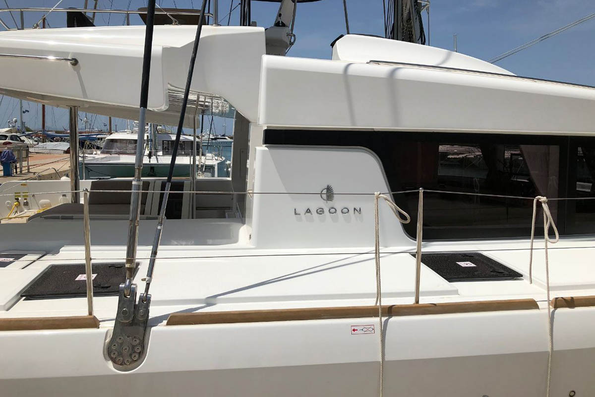 Lagoon 52 F - 6 + 2 cab. — photo 8