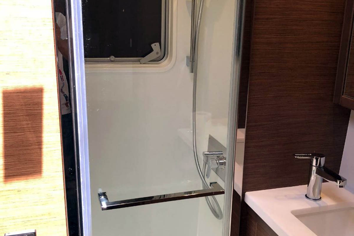 Lagoon 52 F - 6 + 2 cab. — photo 27