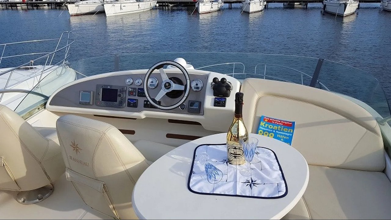 Prestige 36 Fly — photo 8