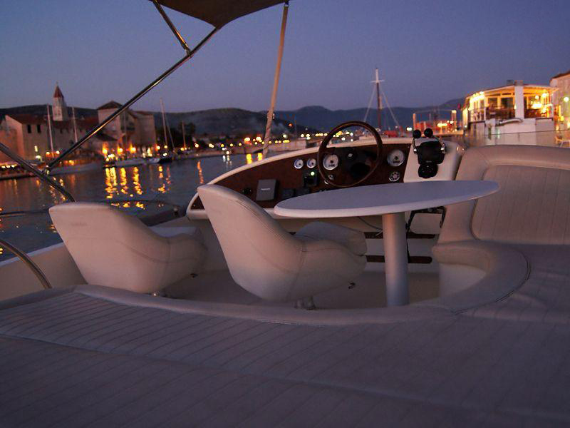 Prestige 36 Fly — photo 9