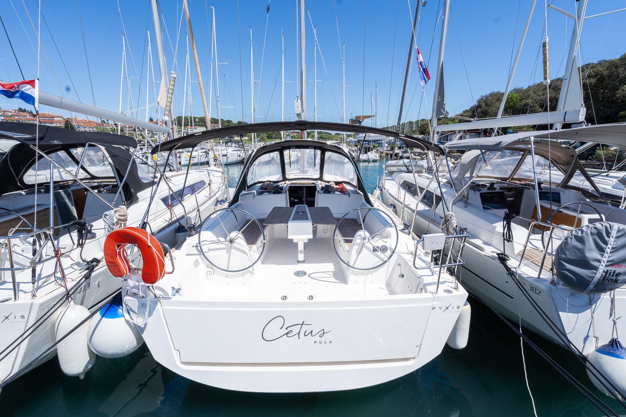 Dufour 382 GL — photo 1