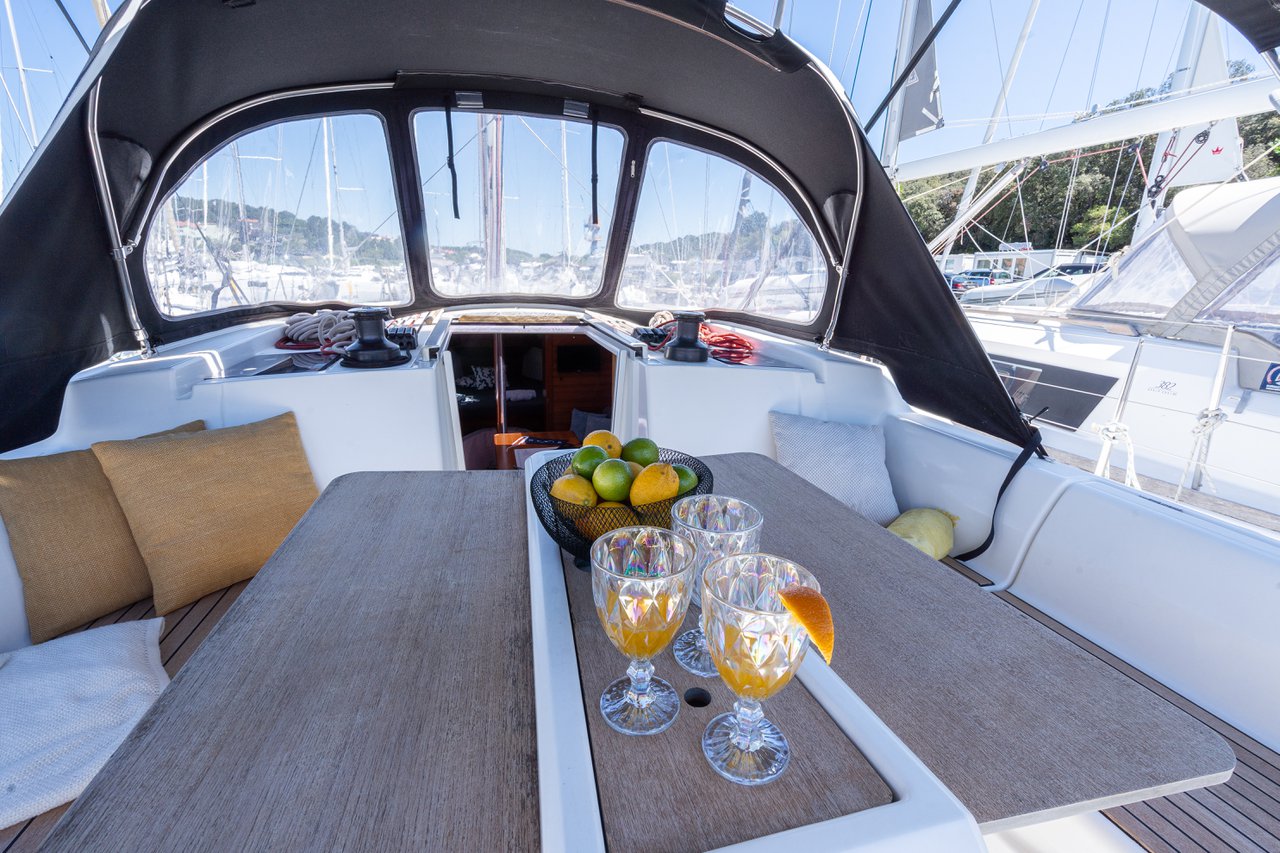 Dufour 382 GL — photo 5
