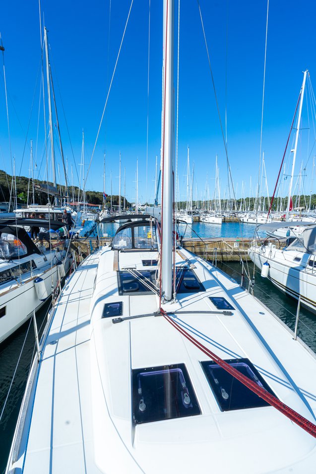 Dufour 460 GL — photo 7