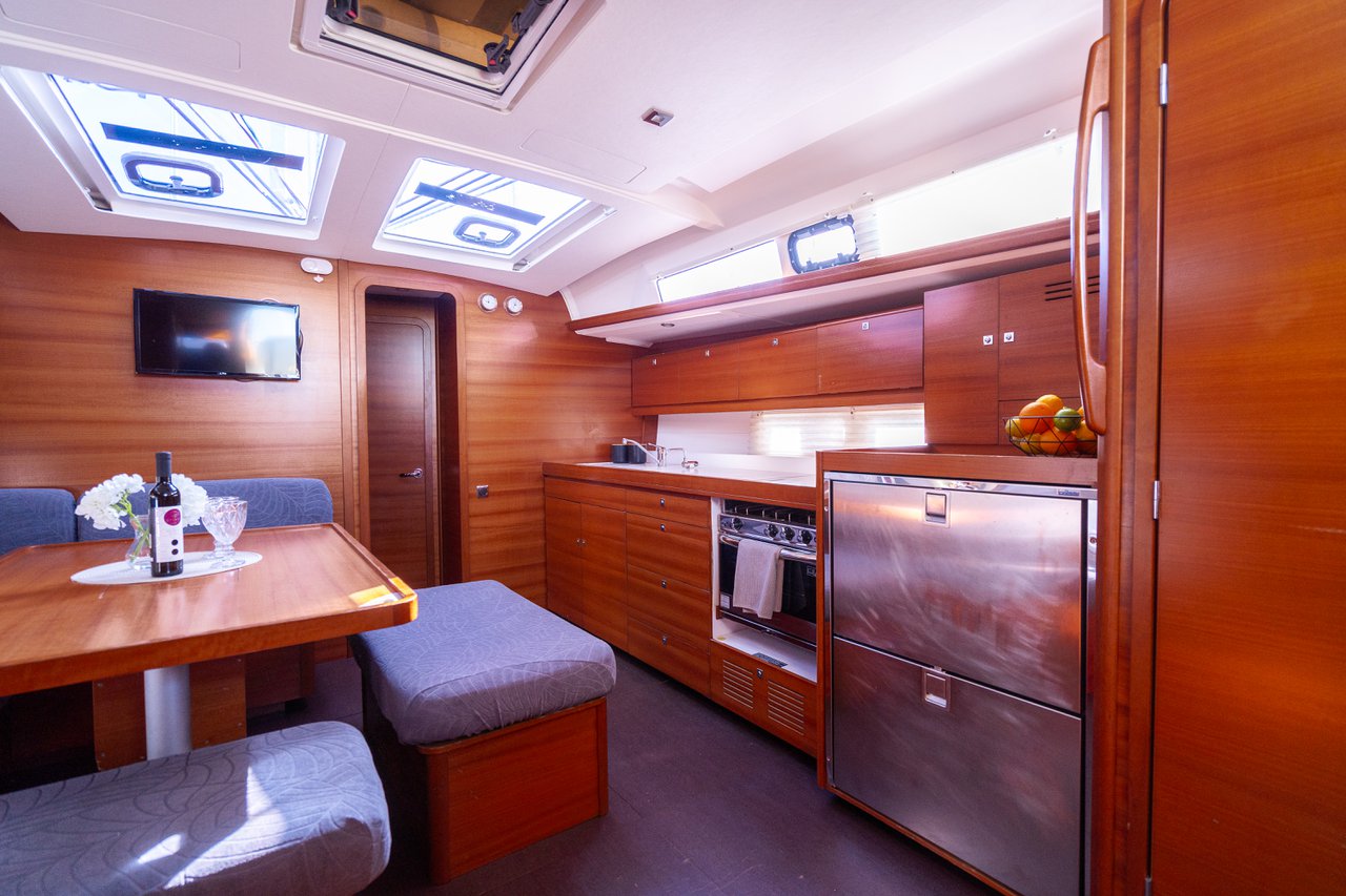 Dufour 460 GL — photo 10