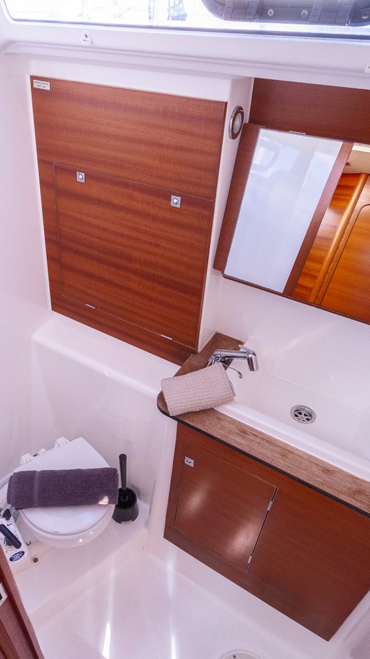 Dufour 460 GL — photo 17