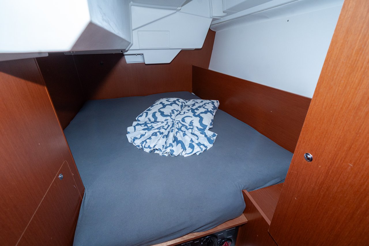 Oceanis 38.1 — photo 9