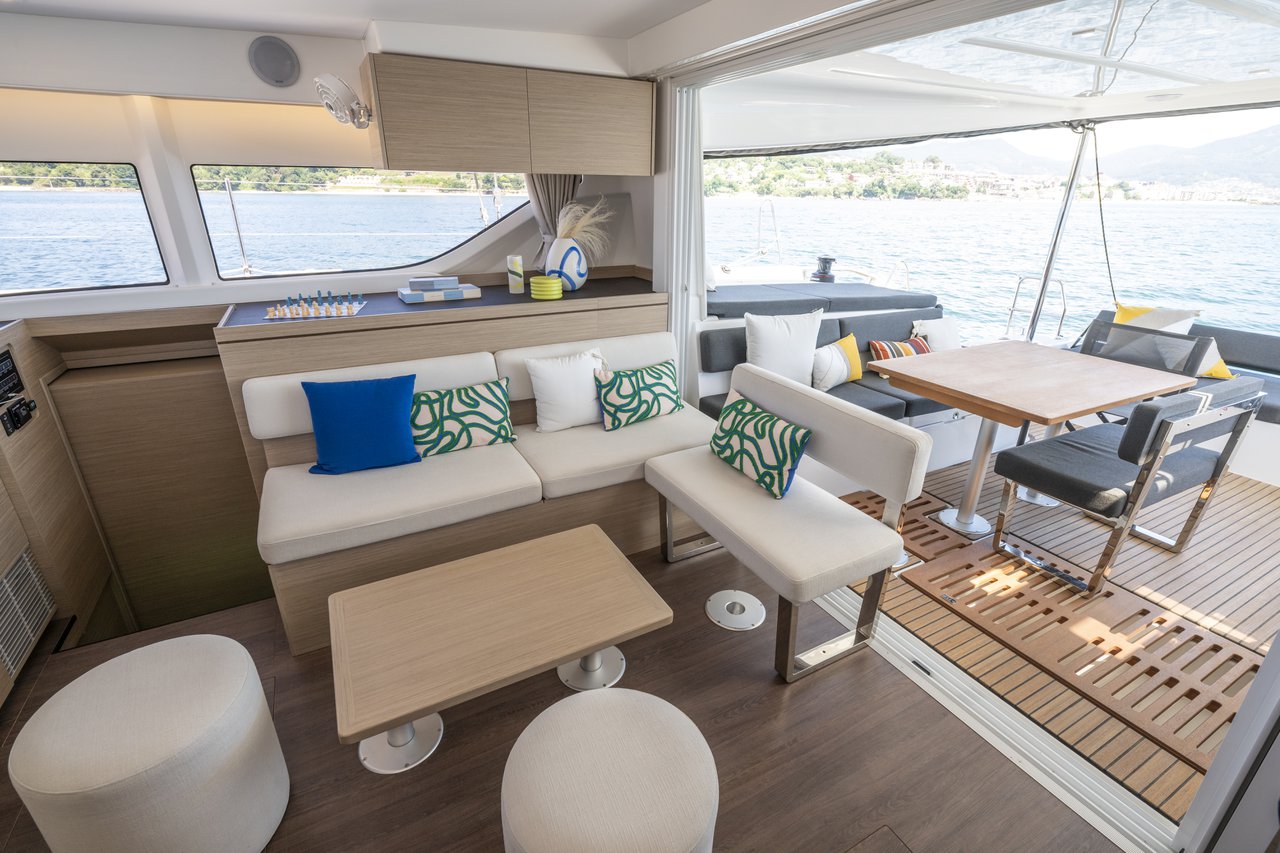 Lagoon 43 - 4 + 1 cab. — photo 12