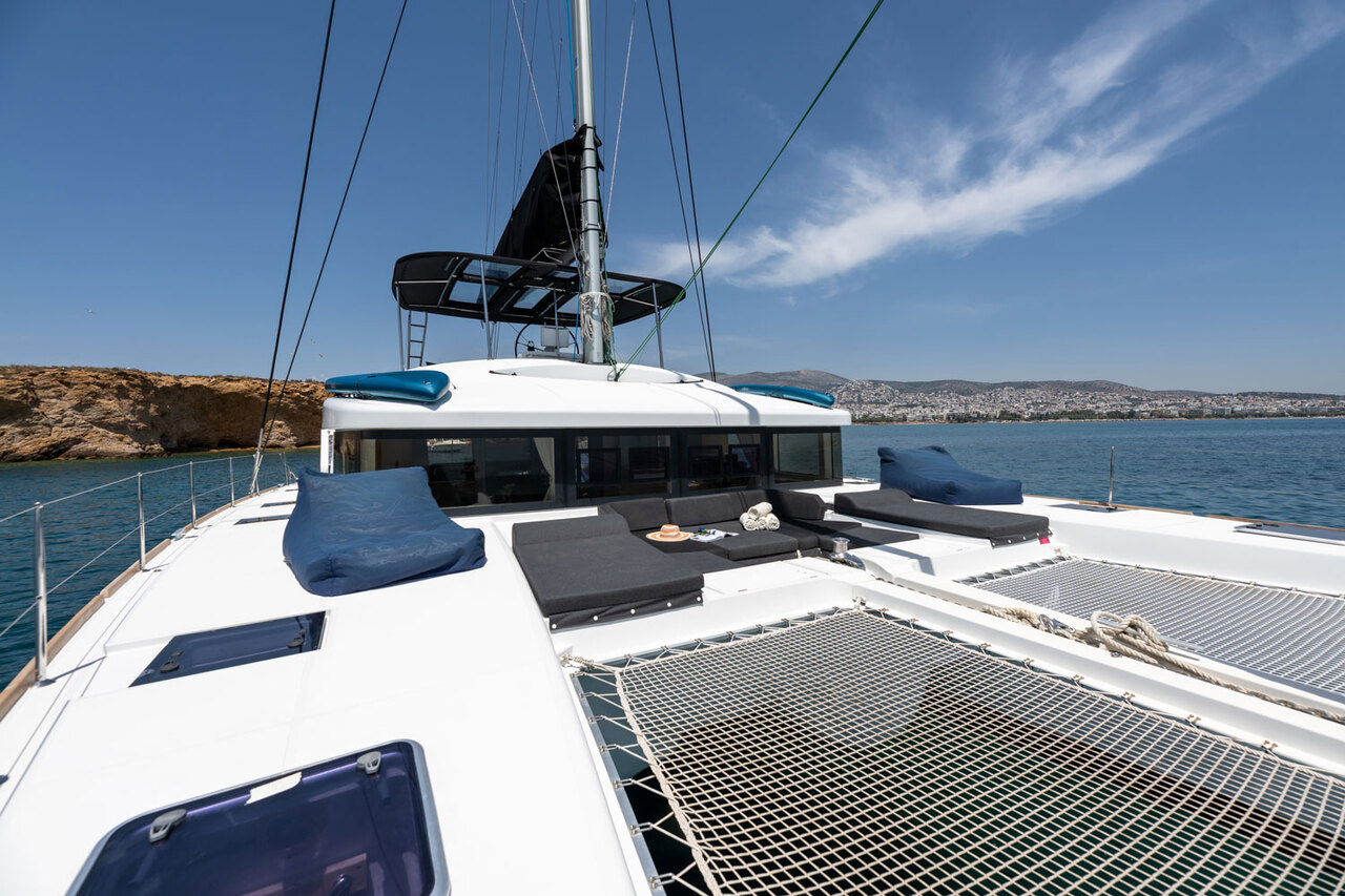Lagoon 52 - 6 + 2 cab. — photo 5