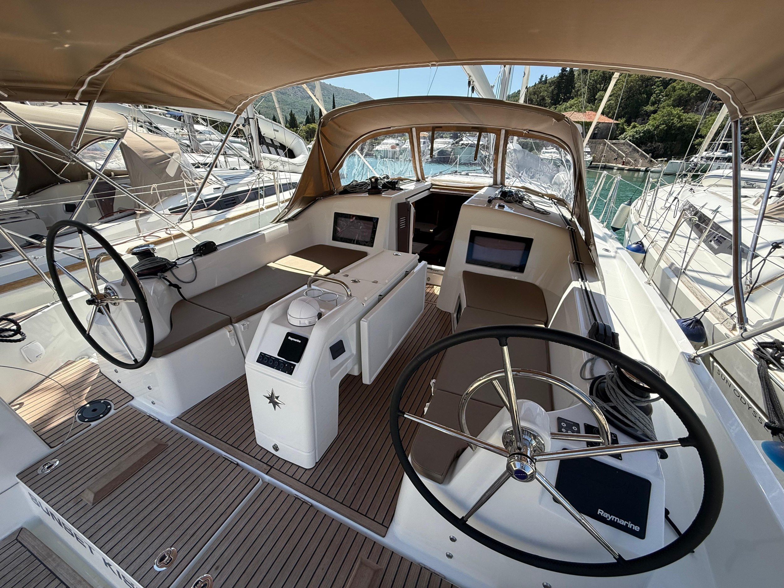 Sun Odyssey 410 - 3 cab. — photo 4