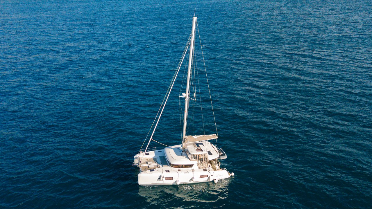 Lagoon 42 - 4 cab. — photo 4