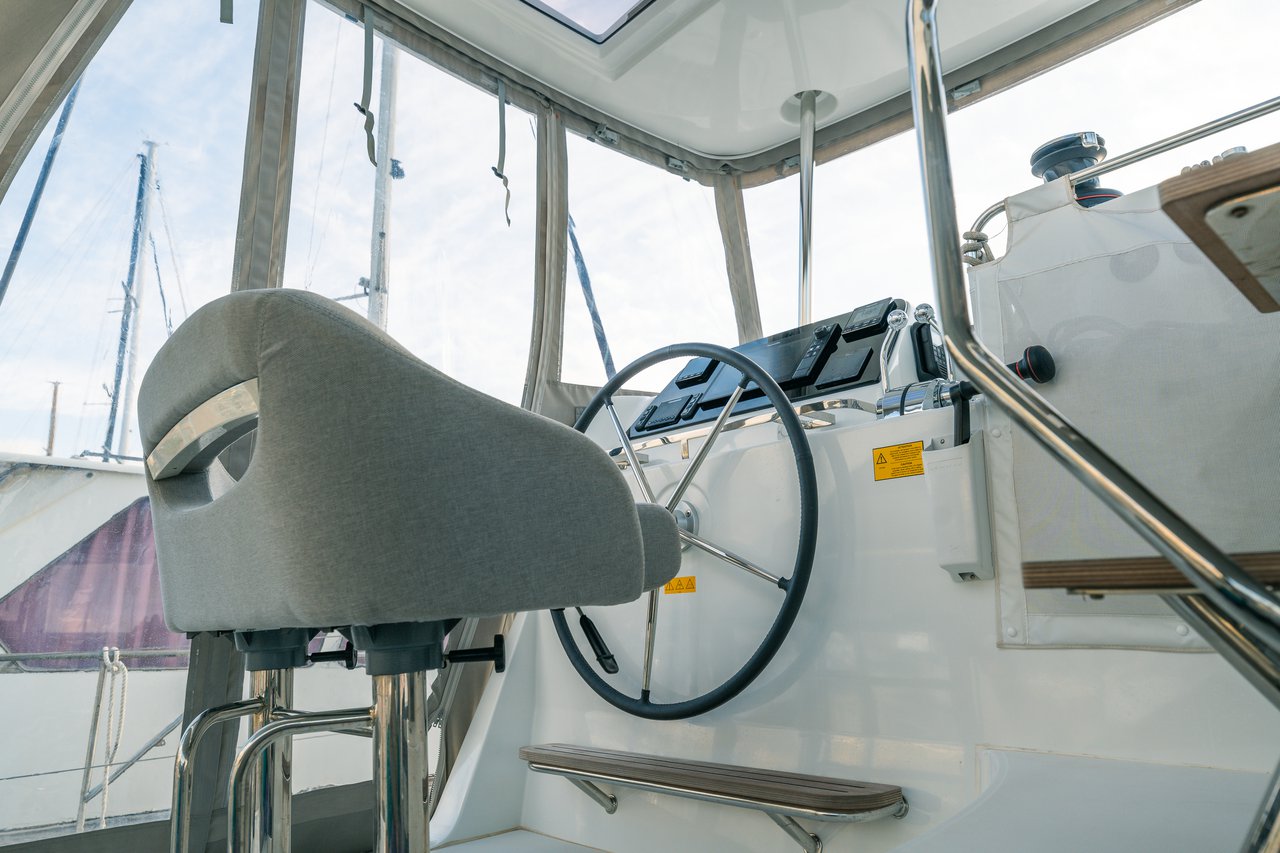 Lagoon 42 - 4 cab. — photo 7