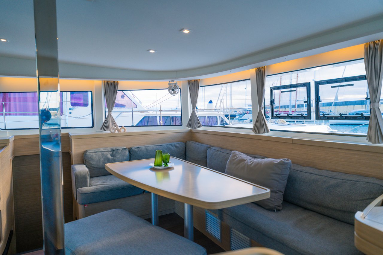 Lagoon 42 - 4 cab. — photo 15