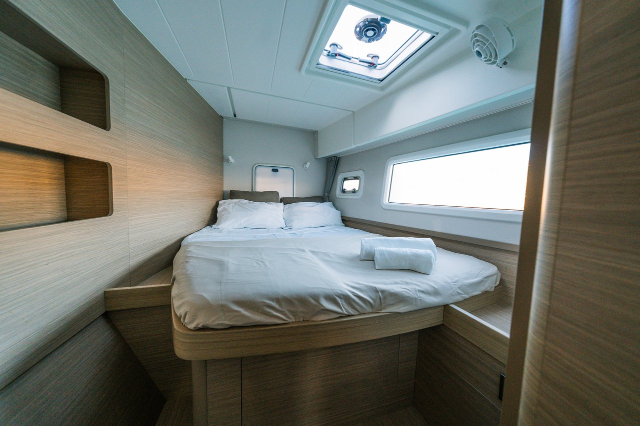 Lagoon 42 - 4 cab. — photo 22