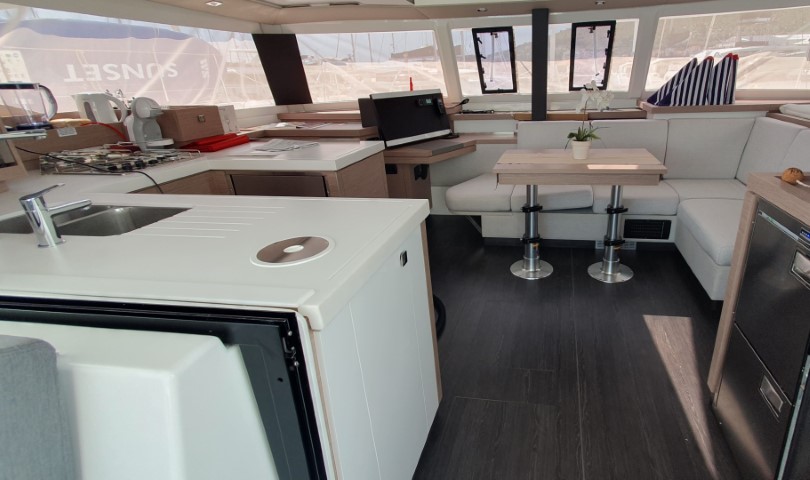 Fountaine Pajot Astrea 42 - 4 + 1 cab. — photo 8