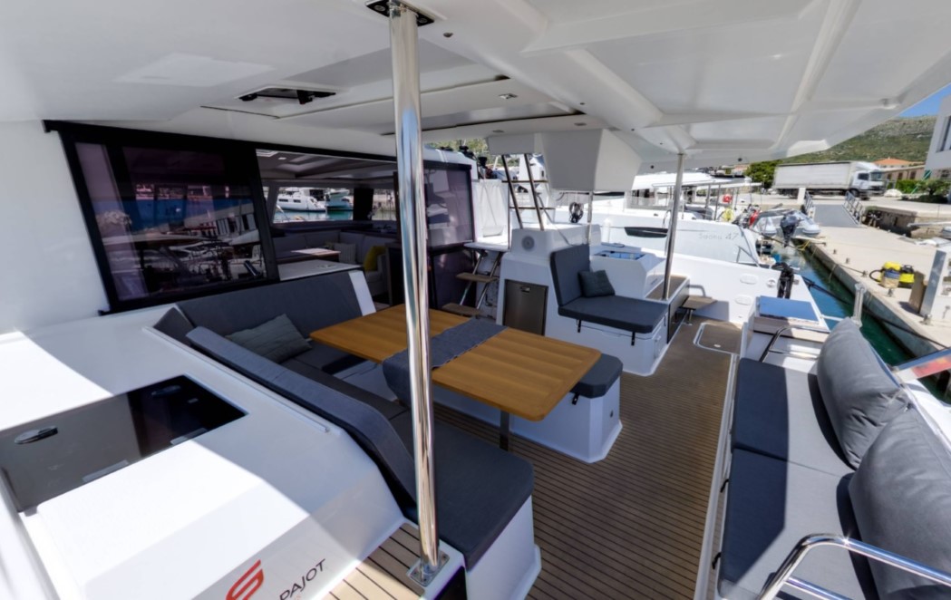 Fountaine Pajot Astrea 42 - 4 + 2 cab. — photo 4