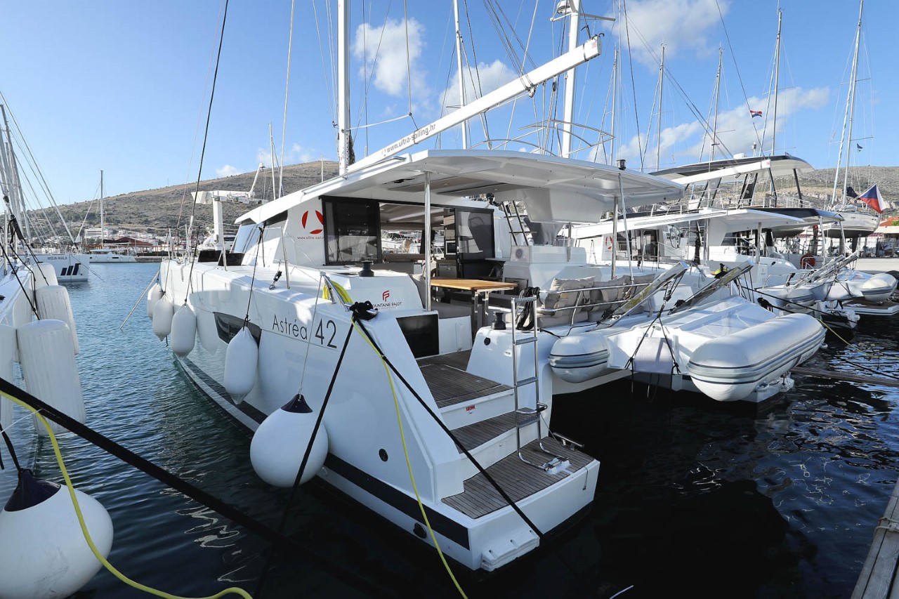 Fountaine Pajot Astrea 42 - 4 + 2 cab. — photo 8