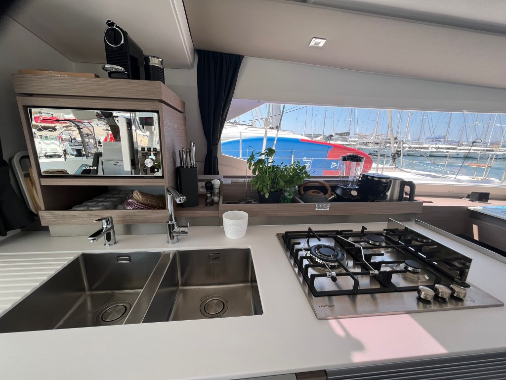 Fountaine Pajot Aura 51 - 5 + 1 cab. — photo 8