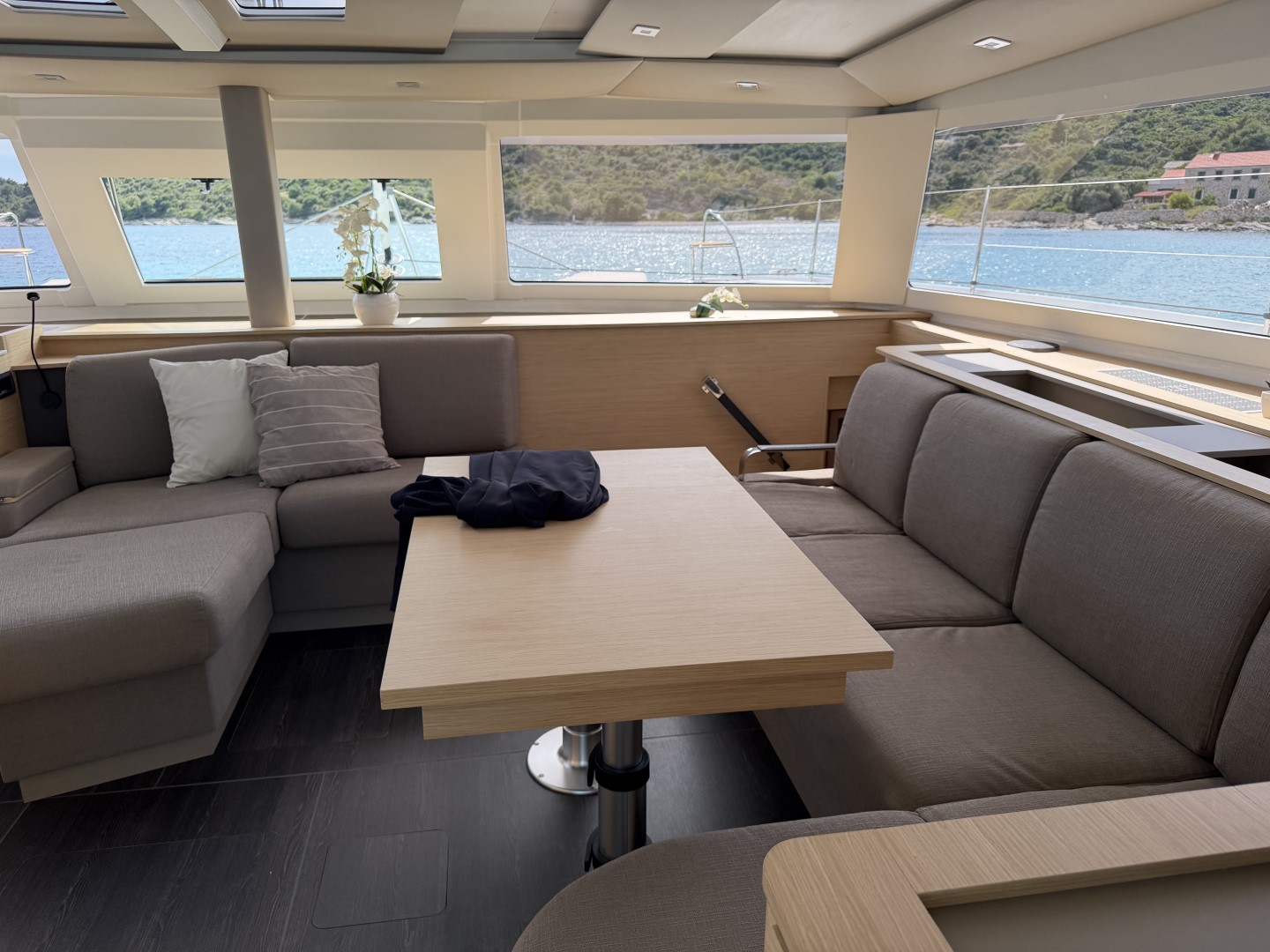 Fountaine Pajot Aura 51 - 5 + 1 cab. — photo 18