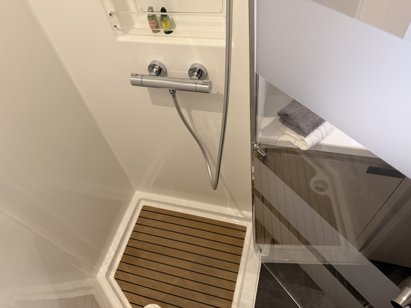 Fountaine Pajot Aura 51 - 5 + 1 cab. — photo 37