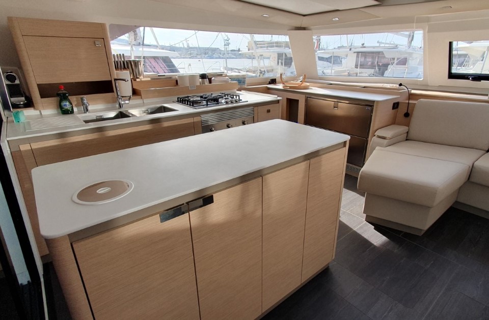 Fountaine Pajot Aura 51 — photo 7