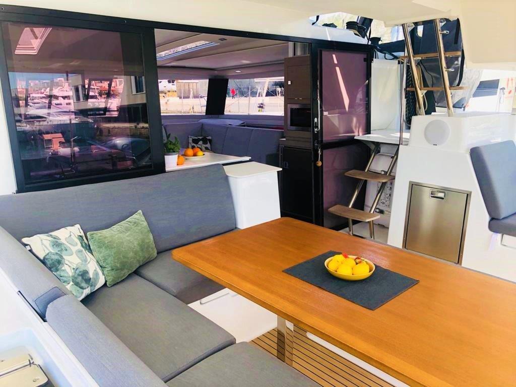 Fountaine Pajot Saona 47 Quintet - 5 + 1 cab. — photo 9