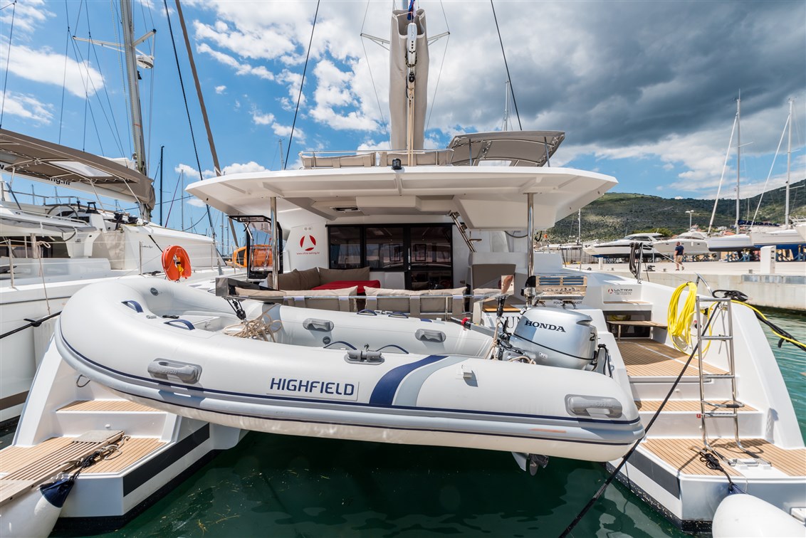 Fountaine Pajot Saona 47 Quintet - 5 + 1 cab. — photo 1