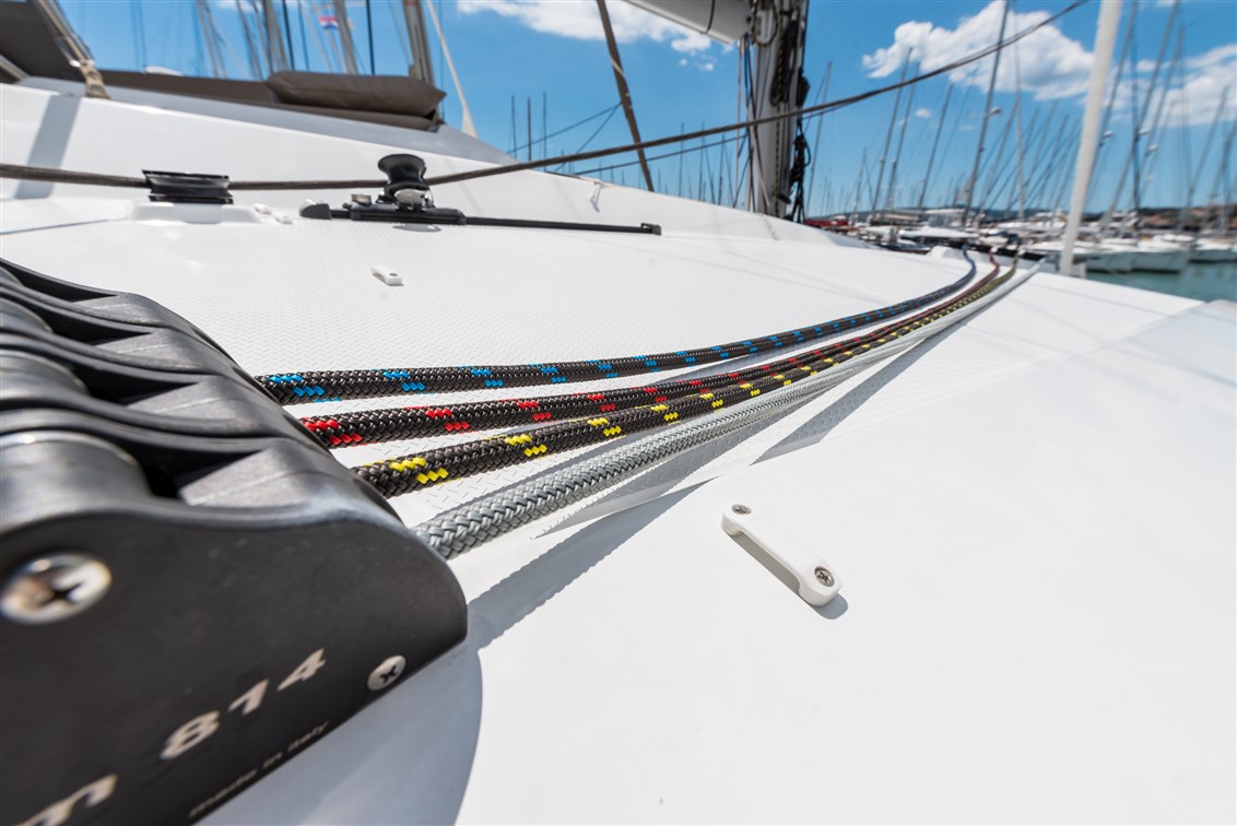 Fountaine Pajot Saona 47 Quintet - 5 + 1 cab. — photo 7