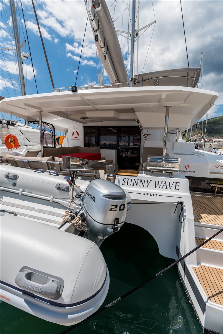 Fountaine Pajot Saona 47 Quintet - 5 + 1 cab. — photo 13