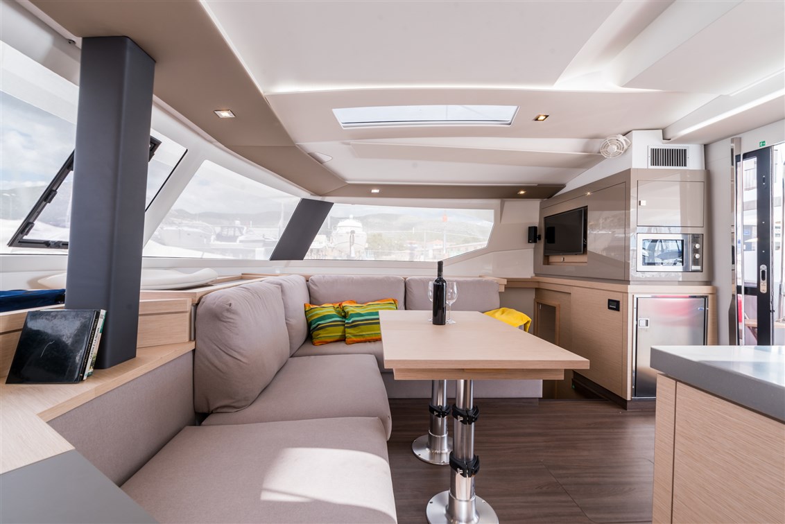 Fountaine Pajot Saona 47 Quintet - 5 + 1 cab. — photo 26