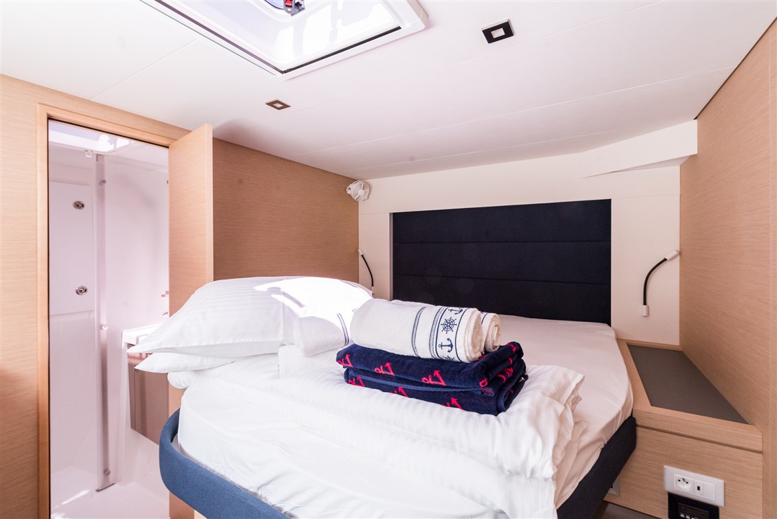 Fountaine Pajot Saona 47 Quintet - 5 + 1 cab. — photo 32