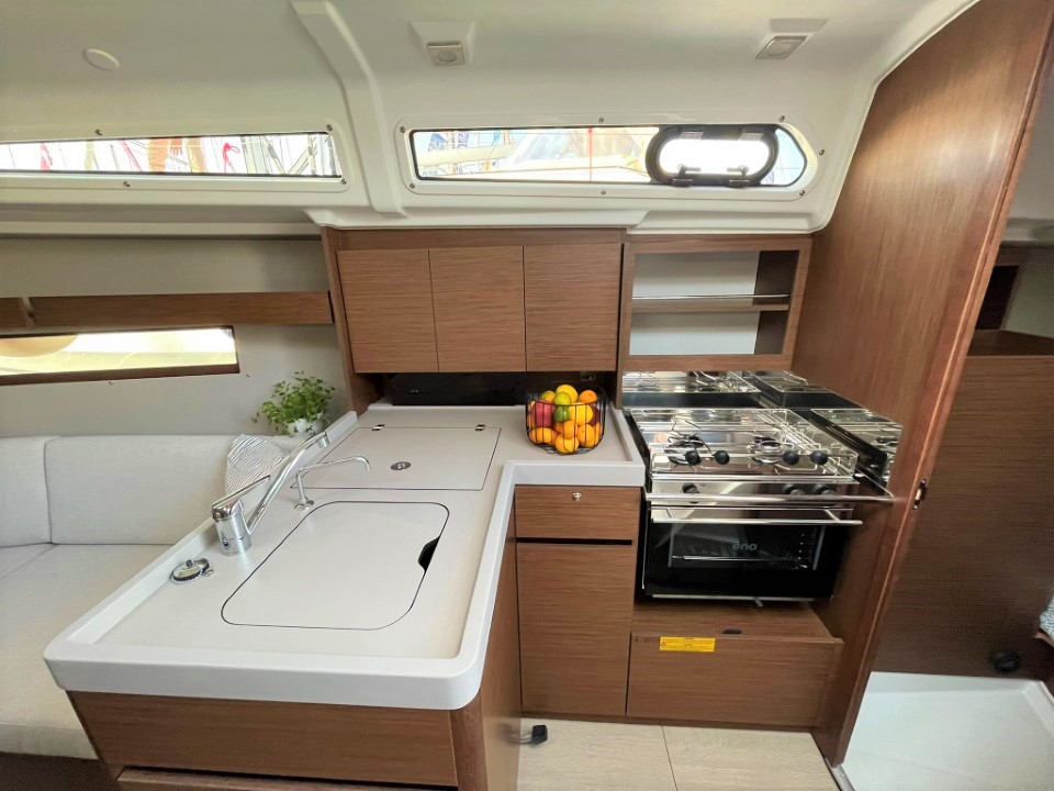 Oceanis 34.1 - 3 cab. — photo 11