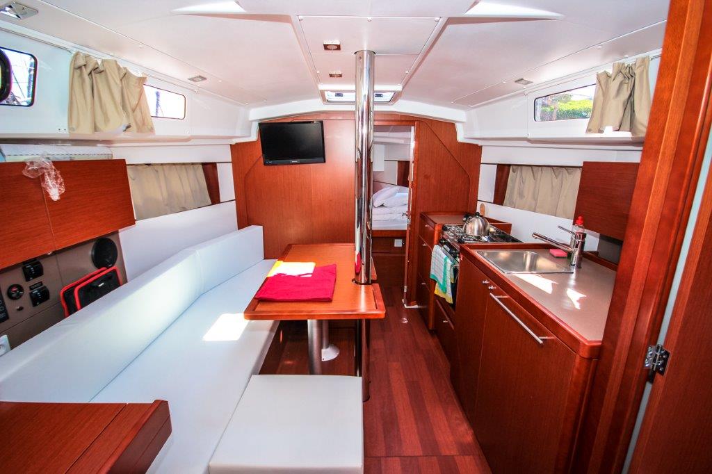 Oceanis 35 — photo 6