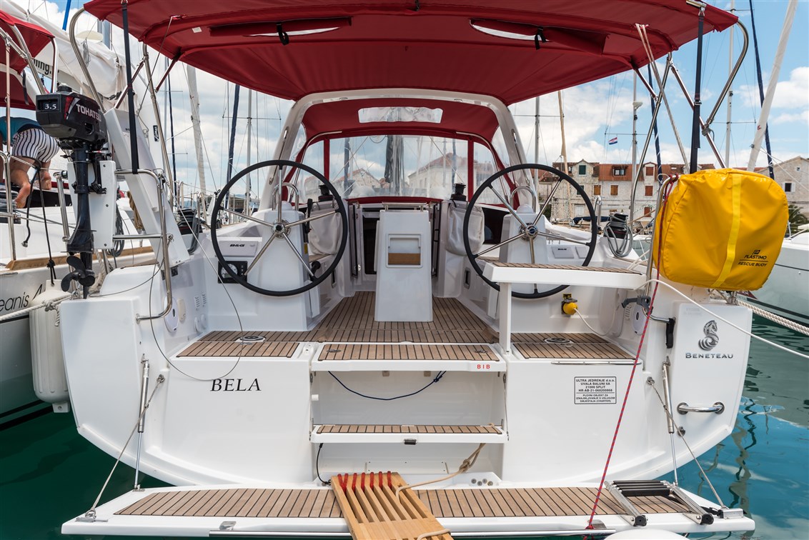 Oceanis 35.1 — photo 1
