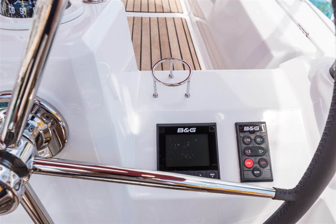 Oceanis 35.1 — photo 4