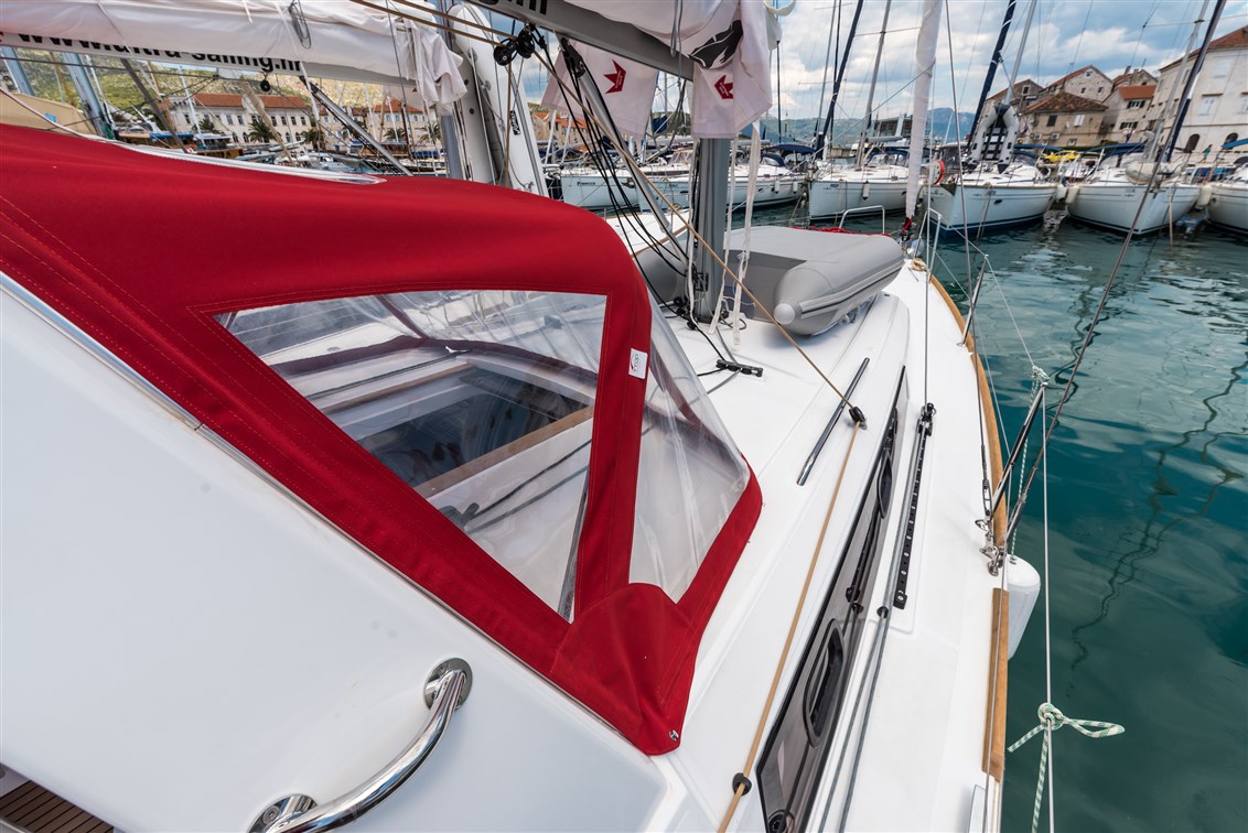Oceanis 35.1 — photo 6